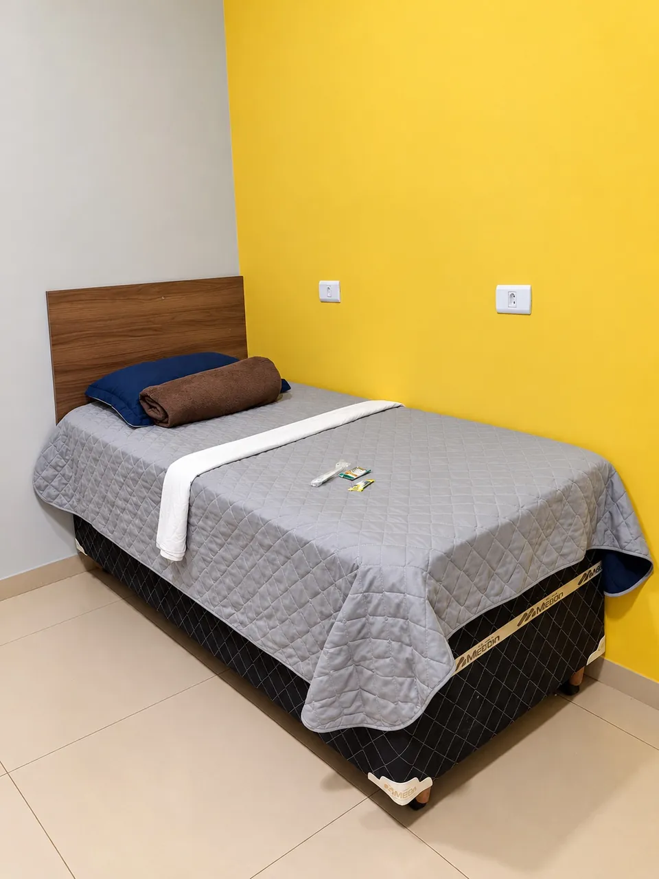 Apartamento individual, com cama de solteiro