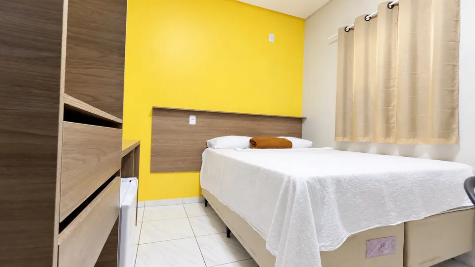 Apartamento casal, com cama de casal